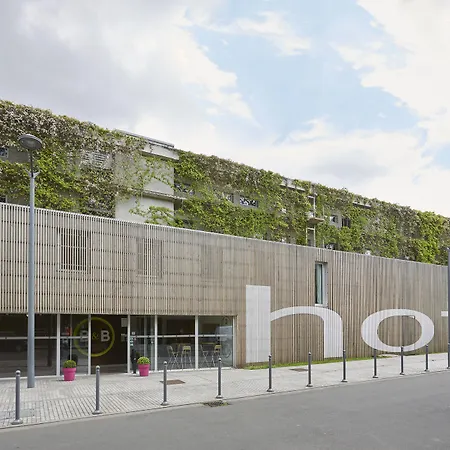 Centre Grand Palais 3* Lila