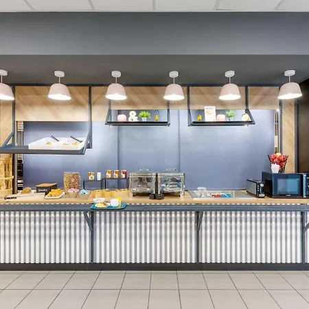 Centre Grand Palais 3*