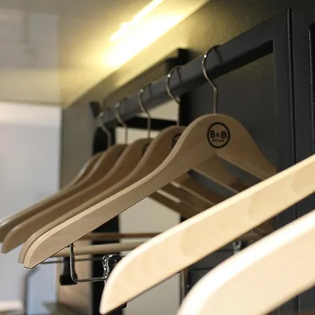 Hotel Centre Grand Palais Lila