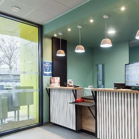 Centre Grand Palais 3* Lila