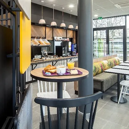 Centre Grand Palais Lila