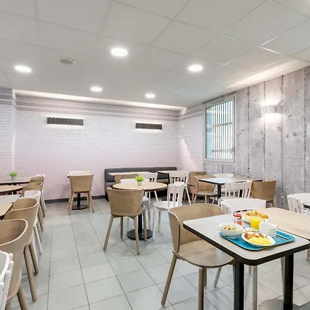 B&B Hotel Lille Centre Grand Palais Hotel 3*
