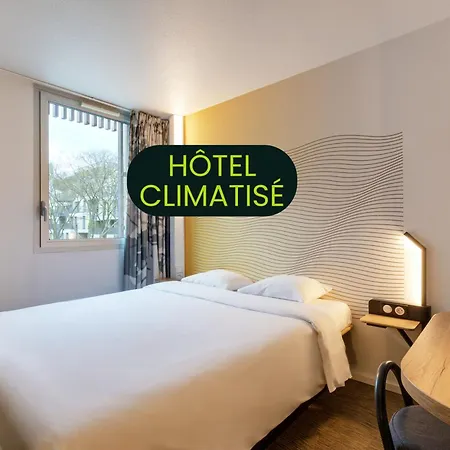 Hotel Centre Grand Palais 3*