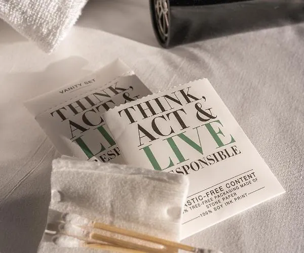 Centre Grand Palais 호텔