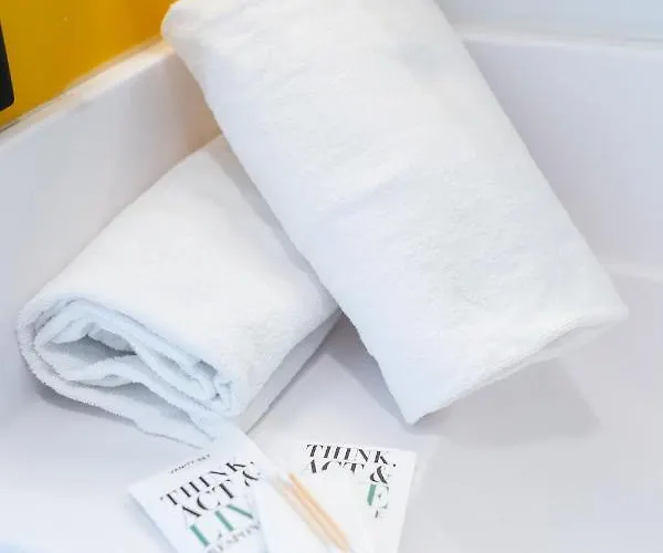 Hotel Centre Grand Palais 3*