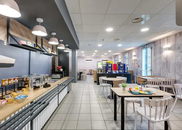 Centre Grand Palais 酒店