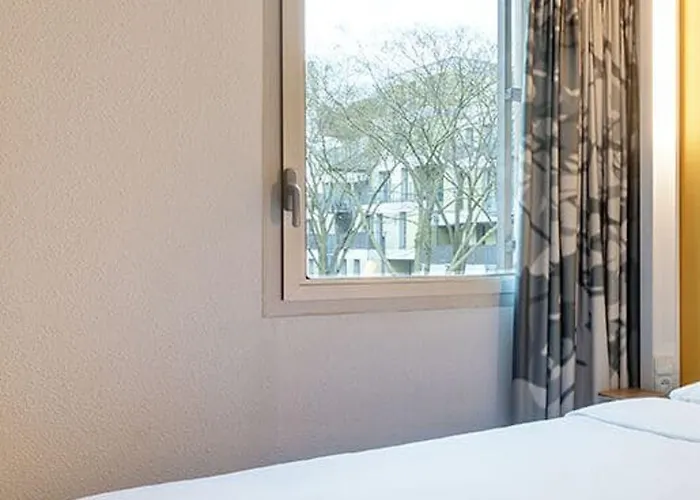 酒店 Centre Grand Palais 3*