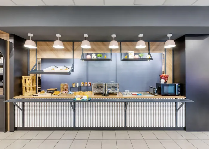 Centre Grand Palais 3*