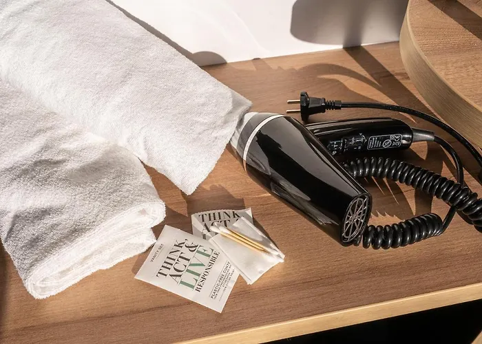 B&B Hotel Lille Centre Grand Palais Hotel 3*